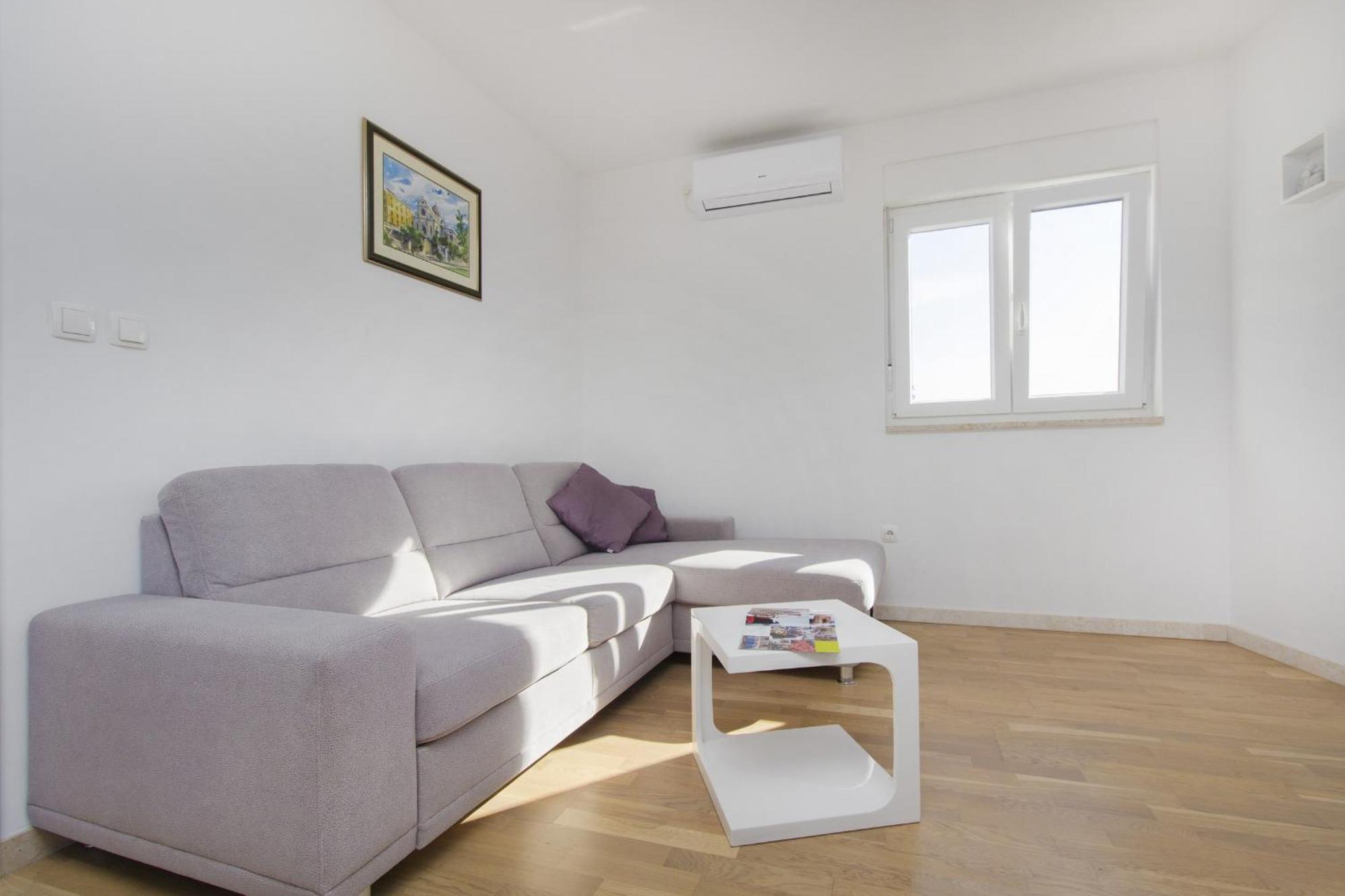 Apartments Luka Vodice Room photo